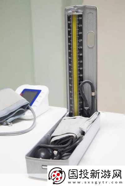 填得很滿是什么感覺春雨回答：當然可以！以下是一些擴展后的標題建議：