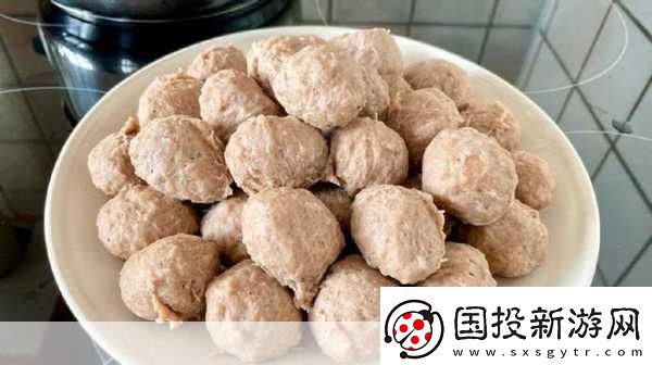 每天都在汆肉中醒來奶油尖尖：每天在汆肉的香氣中醒來-感受生活的滋味